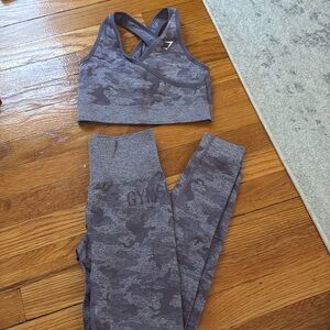 Gym shark bra and leggings